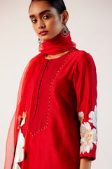 Kareena Kapoor in Red Silk Chanderi Hand-Painted Kurta Set