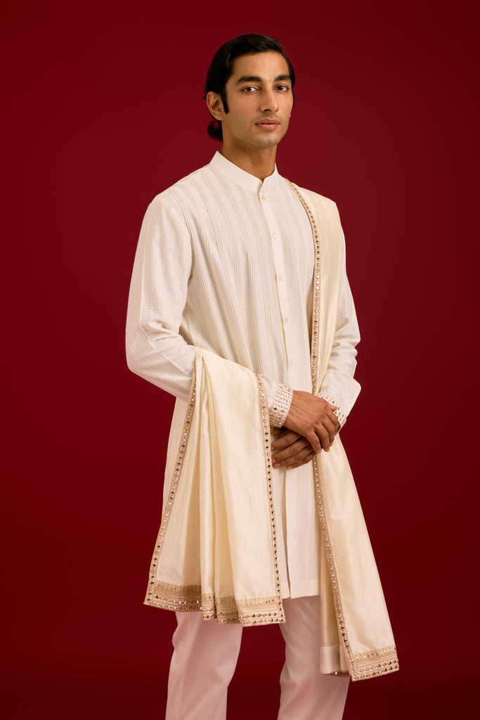 Ivory Chinniya Silk embroidered stole