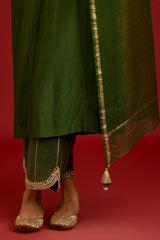 Green Chinniya Silk Embroidered Kurta Set (RTS)