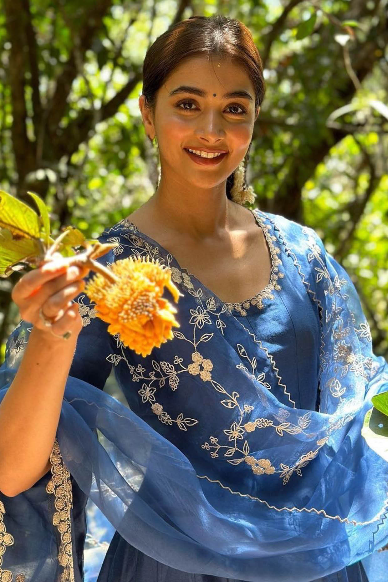 Devnaagri Pooja Hegde in Blue Dori Embroidered Anarkali Set