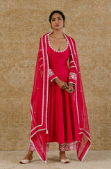 Ananya Panday in Fuchsia Chanderi Anarkali Set