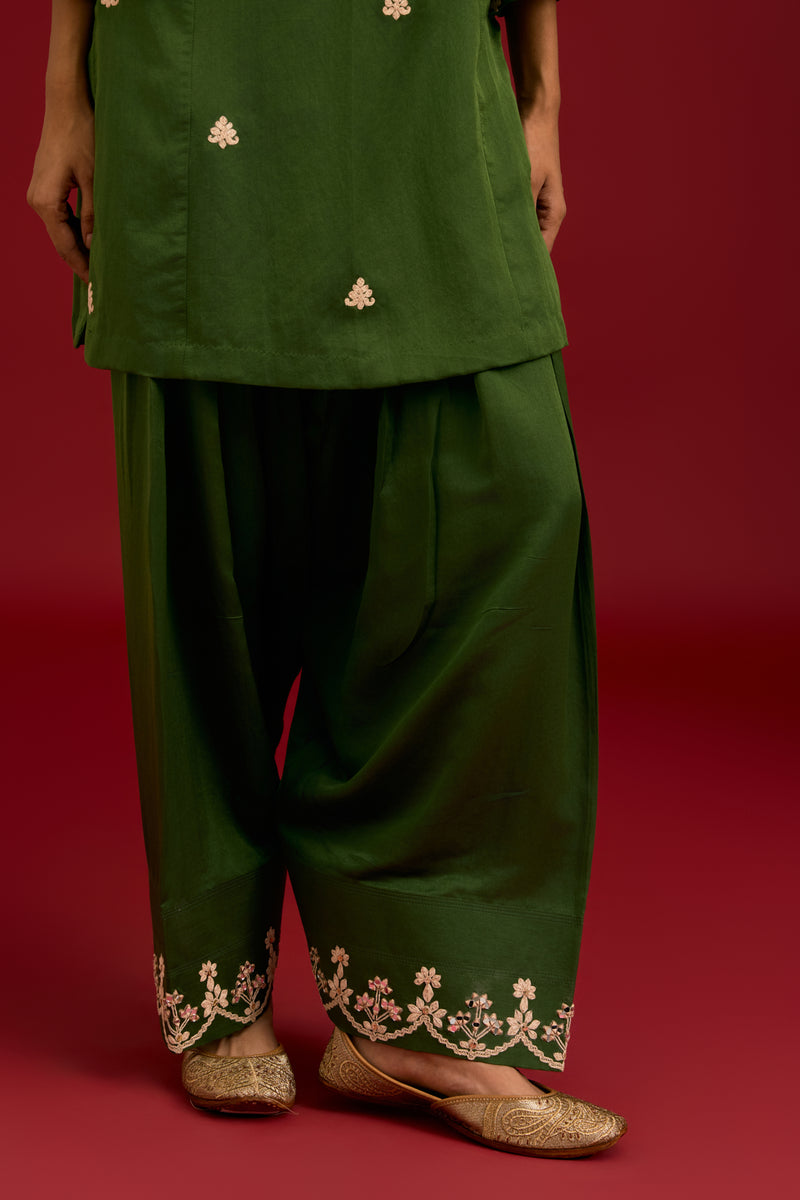 Green Cotton Satin Embroidered Kurta Set