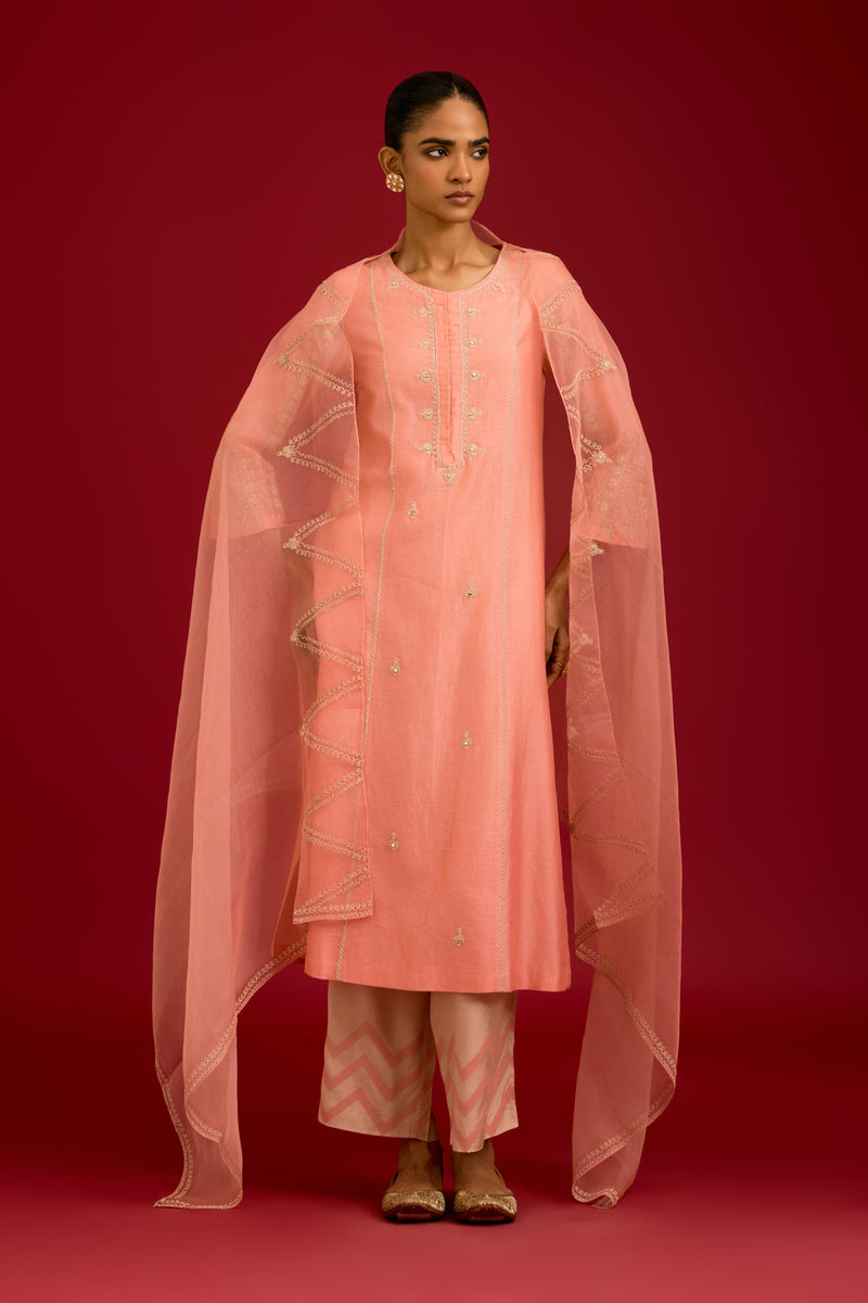 Pink Cotton Silk Blend Embroidered Kurta Set