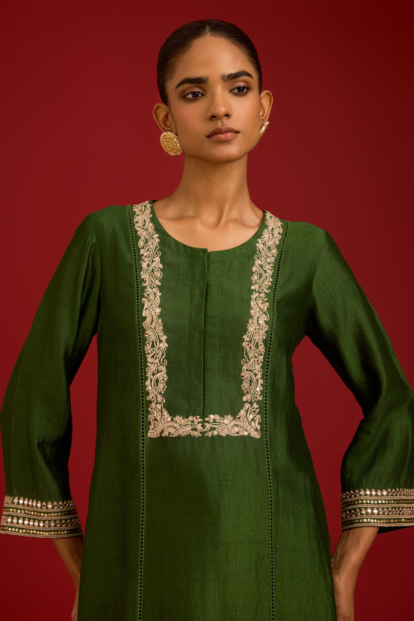Green Chinniya Silk Embroidered Kurta Set
