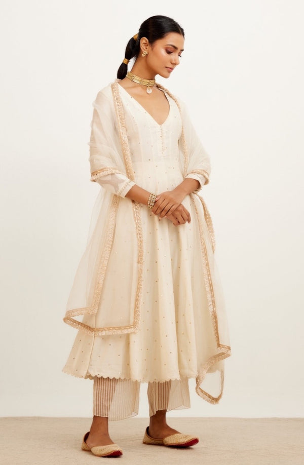 Ivory Zari Detailed Anarkali Set