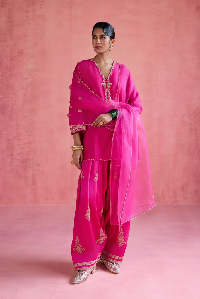 Preity Zinta in Fuchsia Farshi Salwar Set