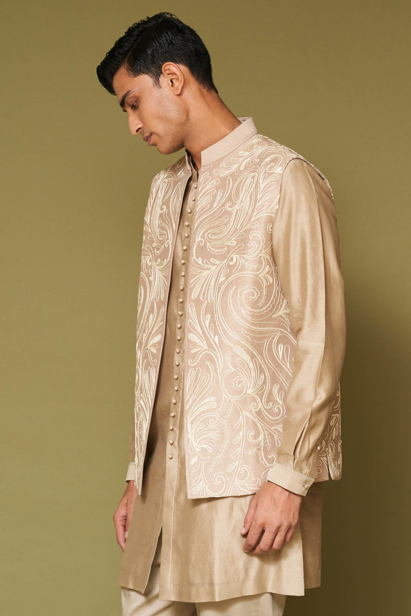 Sand Dori Embroidered Bundi Set with Potli Button Kurta