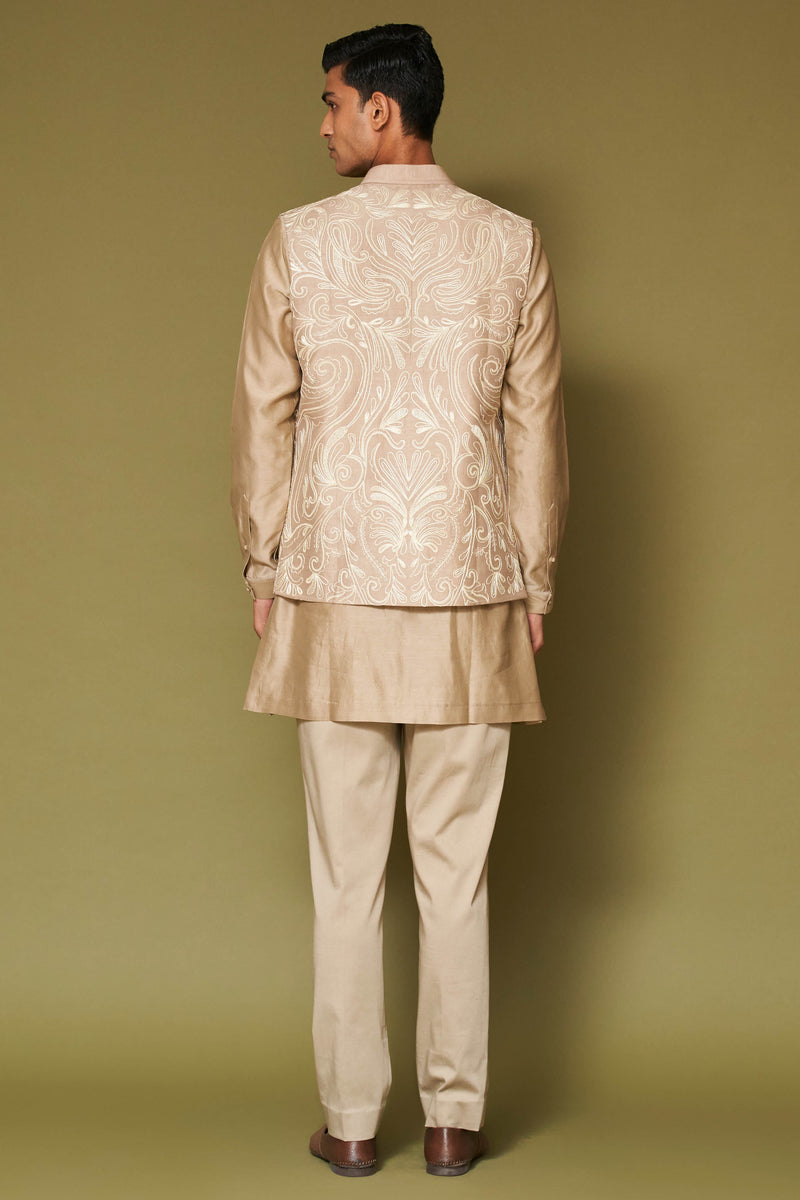 Sand Dori Embroidered Bundi Set with Potli Button Kurta