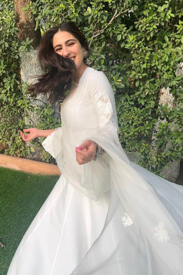 Sara Ali Khan in Ivory Embroidered Anarkali Set