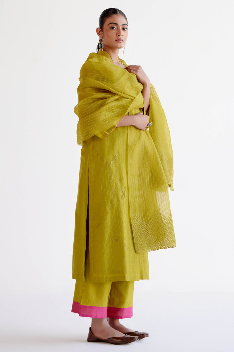 Green Chanderi Kurta Set with Resham Embroidery