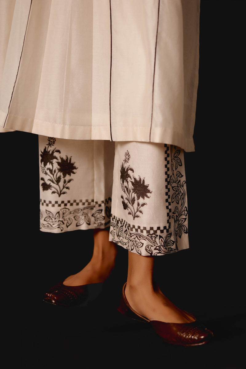 Ivory Embroidered Chanderi Kurta Set