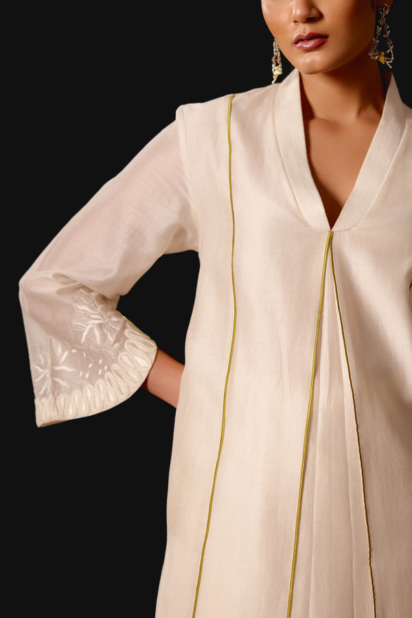Ivory Embroidered Silk Chanderi Kurta Set