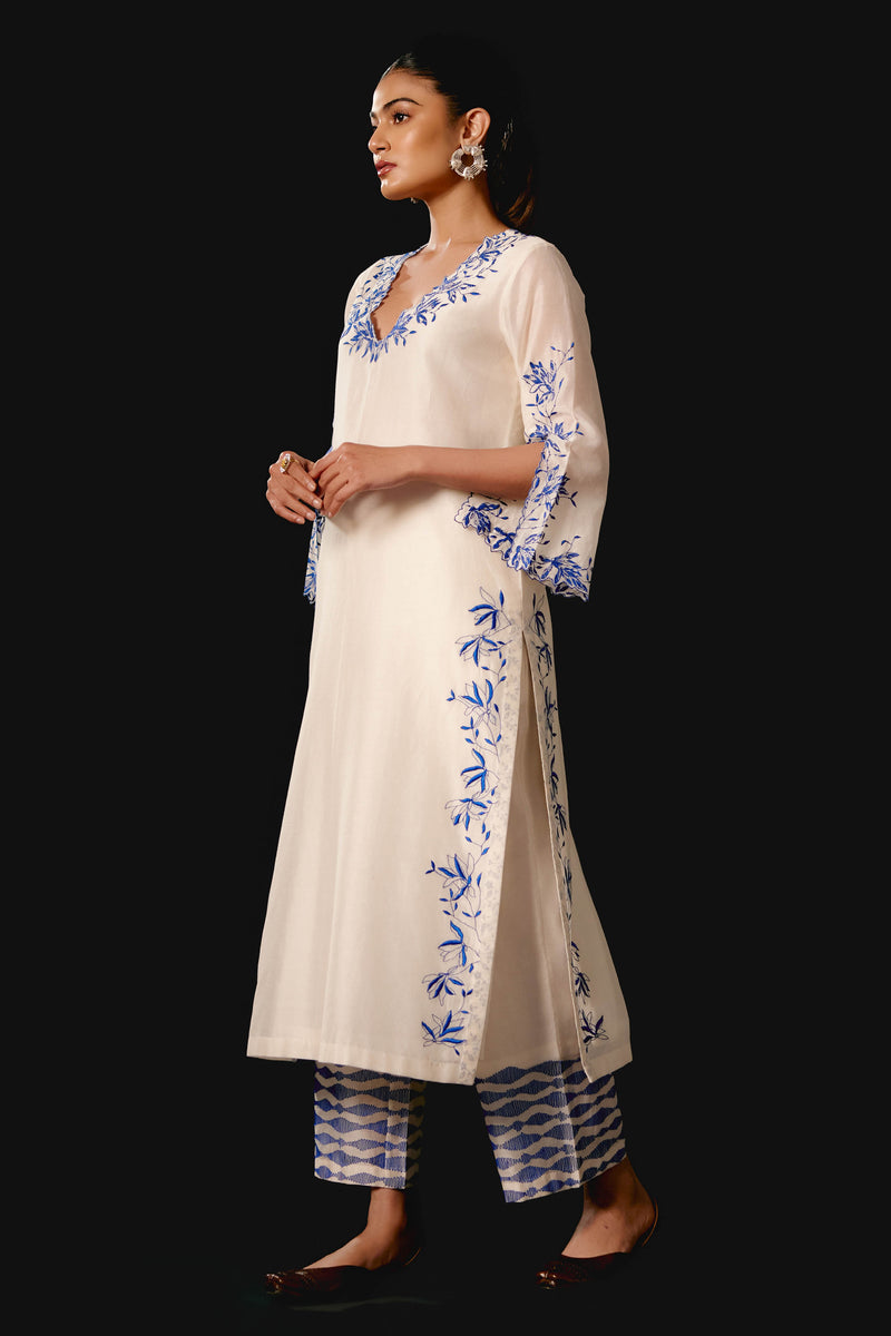 Ivory Blue Chanderi Kurta Set with Resham Embroidery