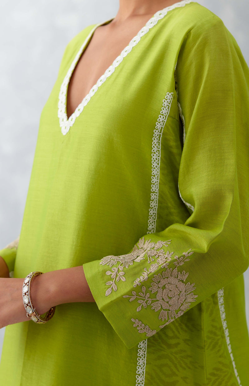 Green Embroidered Chanderi Kurta Set