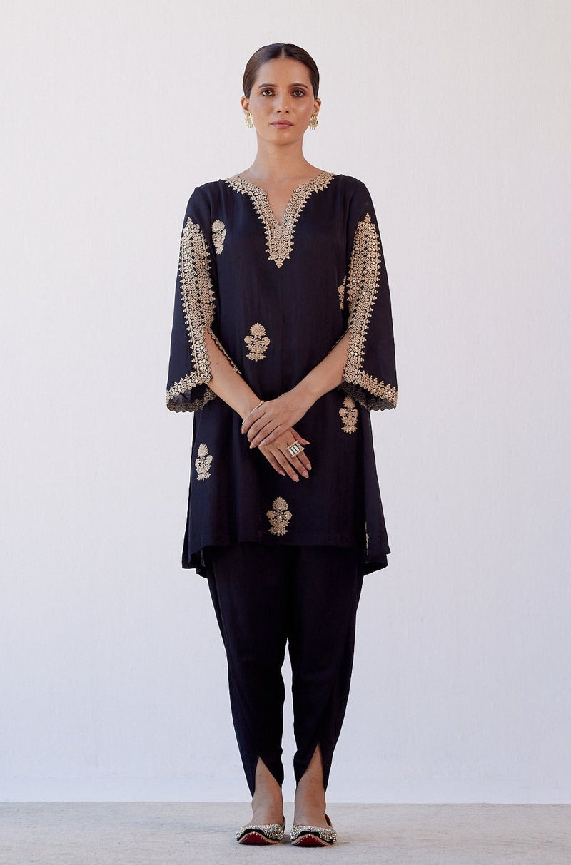 Alisha Pekha in Black Sequins Embroidered Dhoti Set