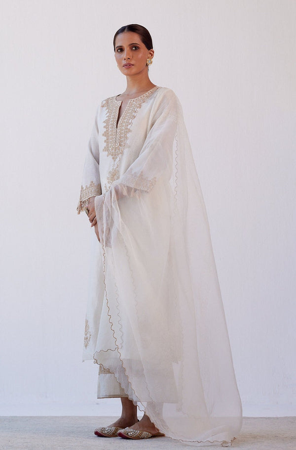Pooja Hegde in Ivory Dori Embroidered Kurta Set