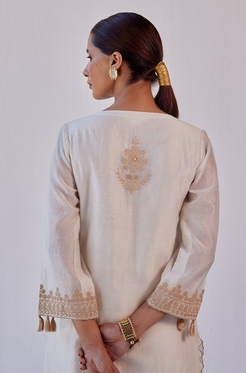 Meagan Concessio in Ivory Dori Embroidered Kurta Set