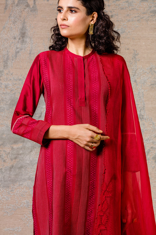 Maroon Pin Tuck Kurta Set