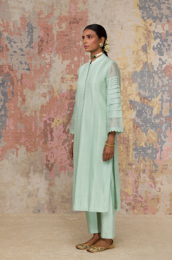 Sea Green Cotton Silk Blend Kurta With Pin Tuck