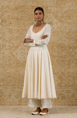 Vaani Kapoor in Ivory Chanderi Anarkali Set