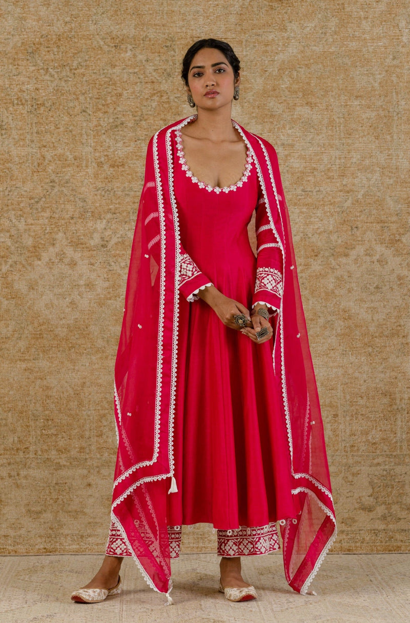 Ananya Panday in Fuchsia Chanderi Anarkali Set