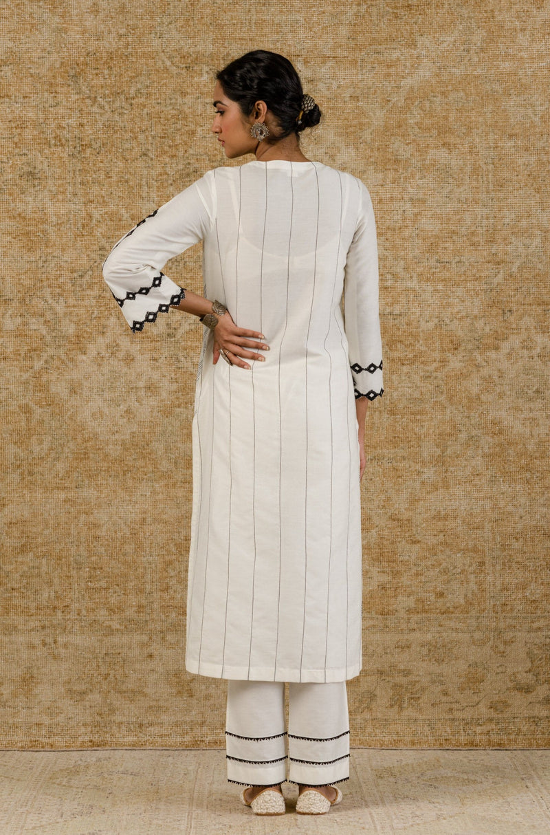 Ivory Black Pin Tuck Kurta Set