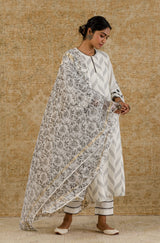 Ivory Black Pin Tuck Kurta Set