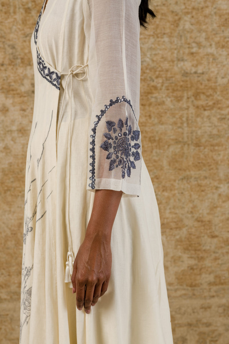 Alia Bhatt In Ivory Angrakha Kurta Set