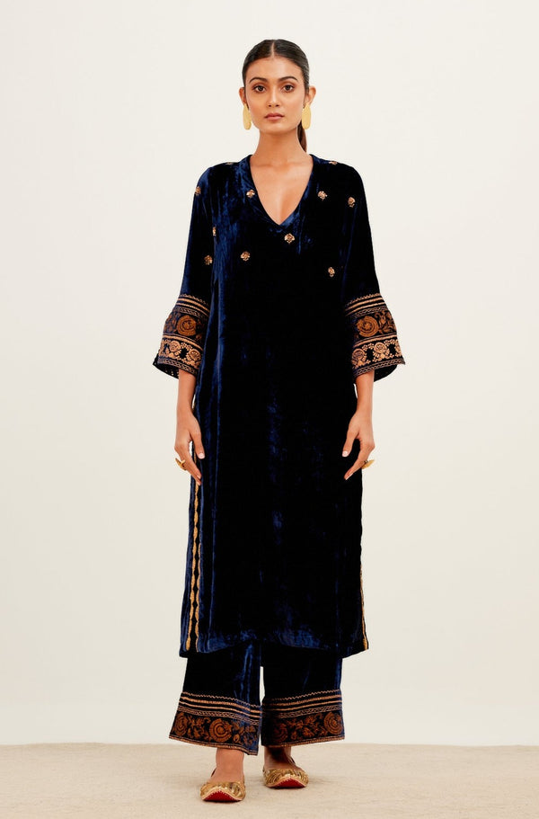 Navy Blue Zari Embroidered Velvet Kurta Set