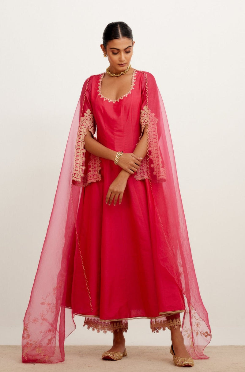 Sara Ali Khan in Fuchsia Pink Dori Embroidered Anarkali Set