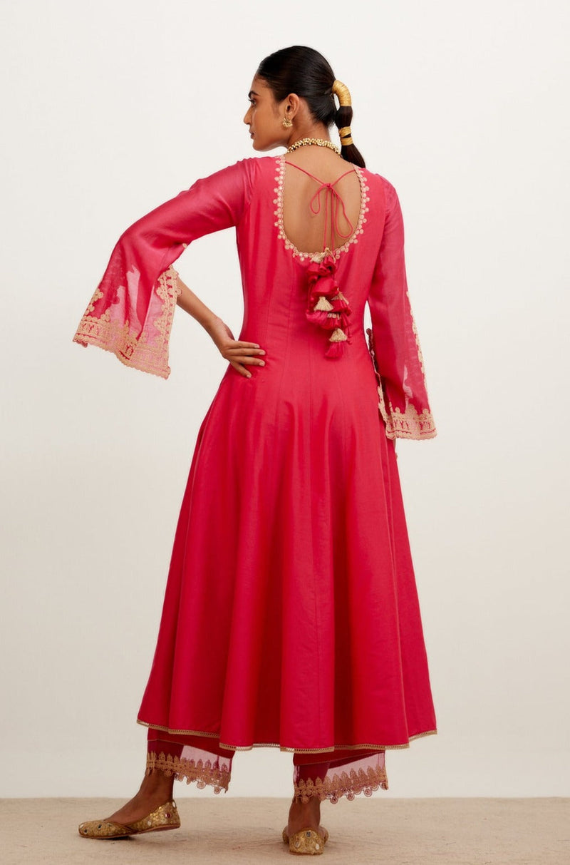 Sara Ali Khan in Fuchsia Pink Dori Embroidered Anarkali Set