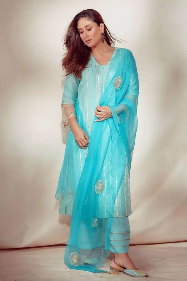 Kareena Kapoor Khan in turquoise Blue Chanderi Kurta Set