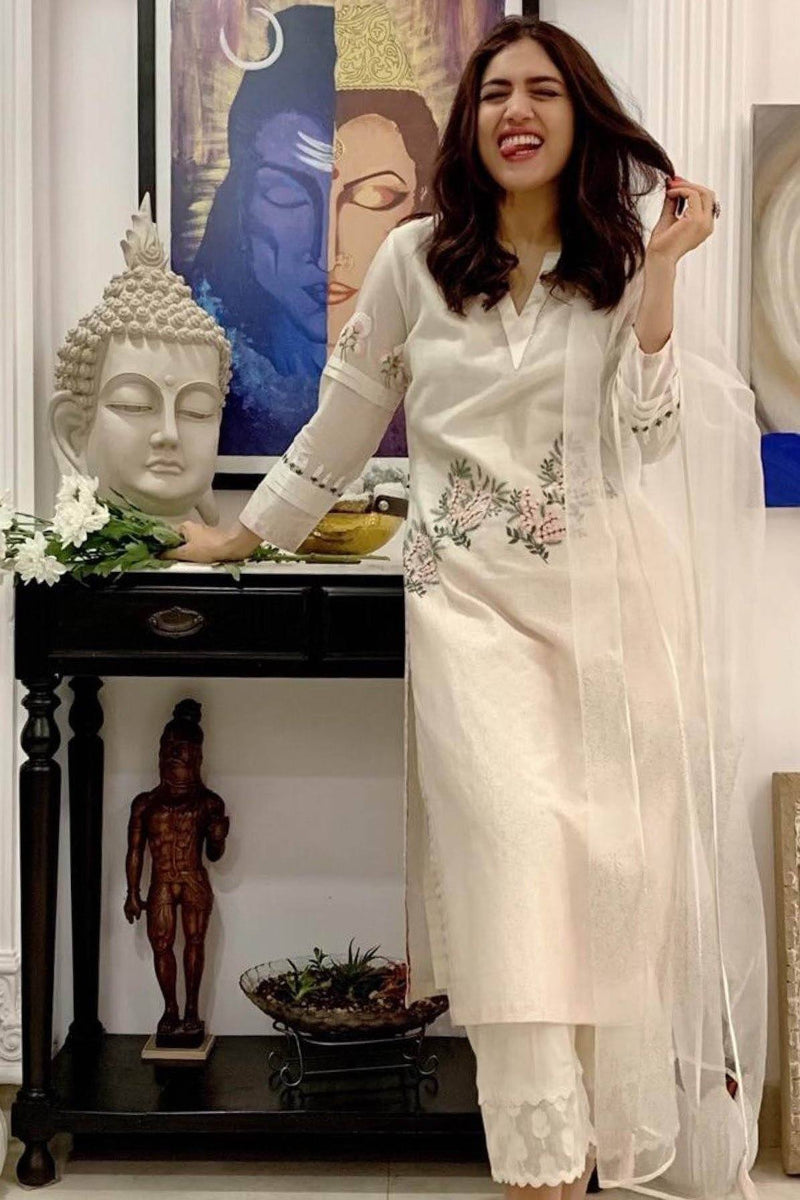 Bhumi Pednekar In Off-White Chanderi Kurta with Shantoon Pallazo