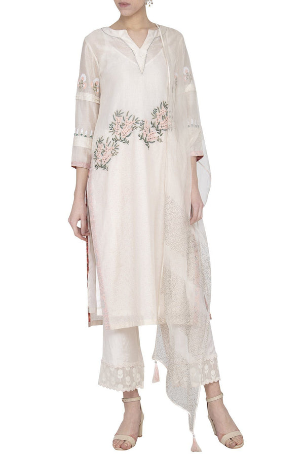 Off-White Chanderi Kurta with Shantoon Pallazo - devnaagri