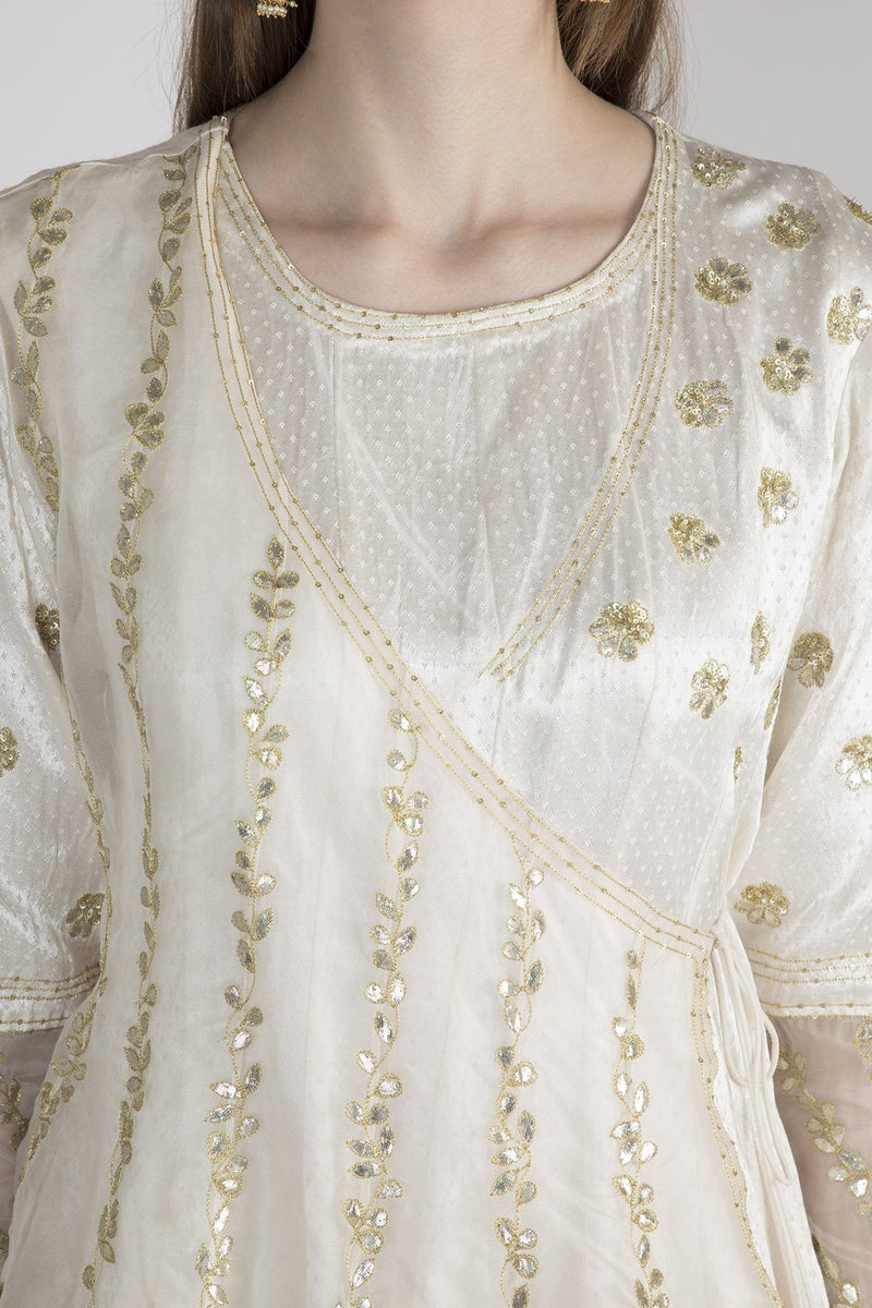 Shivani Raina in Ivory Kurta And Sharara With Saffron Dupatta